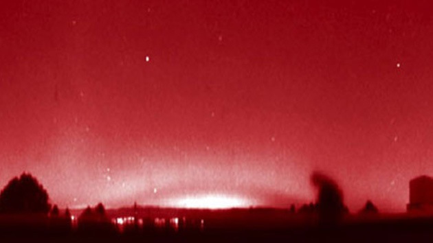 Un extraño arco rojo cubre el cielo de Europa