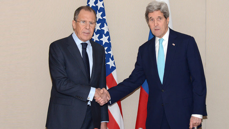  Serguéi Lavrov y John Kerry