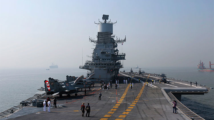 India quiere reforzar su Armada
