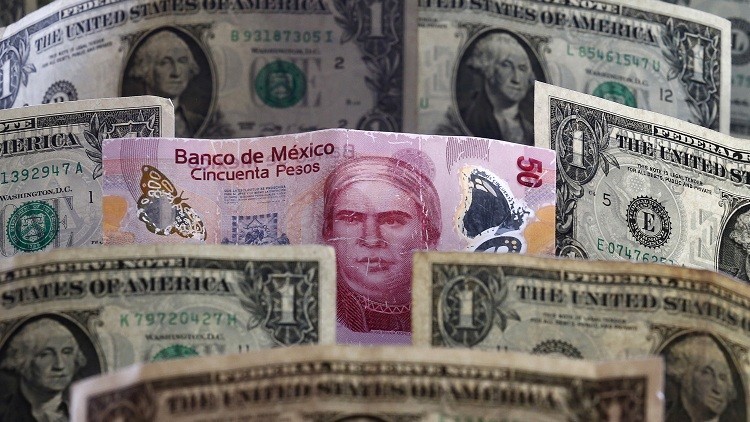 Las 5 razones por las que la subida del dólar en 16,40 pesos afecta a cada mexicano