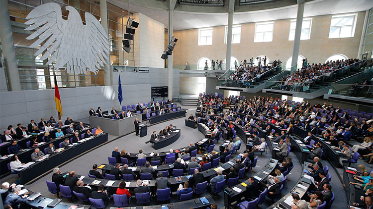 El Parlamento alemán abre un litigio contra el Gobierno de Merkel por el espionaje de la NSA