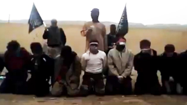 Video: Brutal ejecución de personas desarmadas por terroristas en Siria