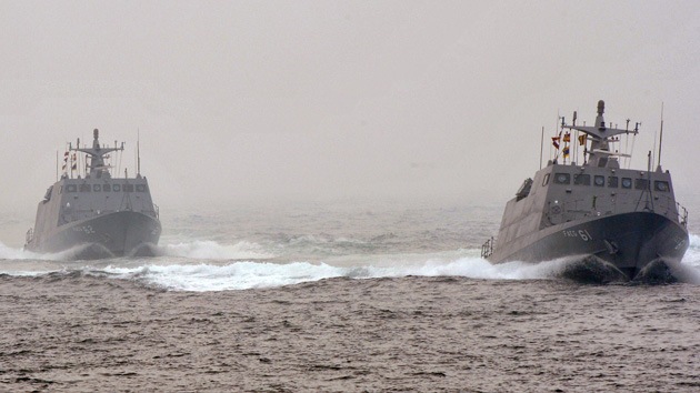 Un destructor y un fragata chinos entran en las aguas en disputa con Japón
