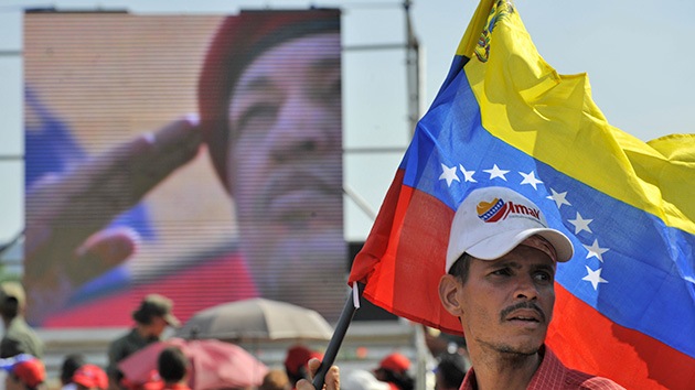 Cobertura especial de RT: Multitudinario adiós a Chávez por las calles de Caracas