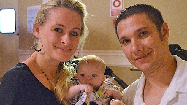 EE.UU.: Privan a una familia rusa de su bebé por consultar a varios médicos sobre su salud
