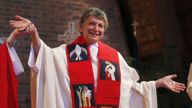 Otra mujer planta cara al Vaticano y se ordena sacerdote en Estados Unidos