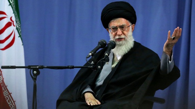 Jamenei: “La caída de Occidente se debe al trato diabólico que da a sus mujeres"