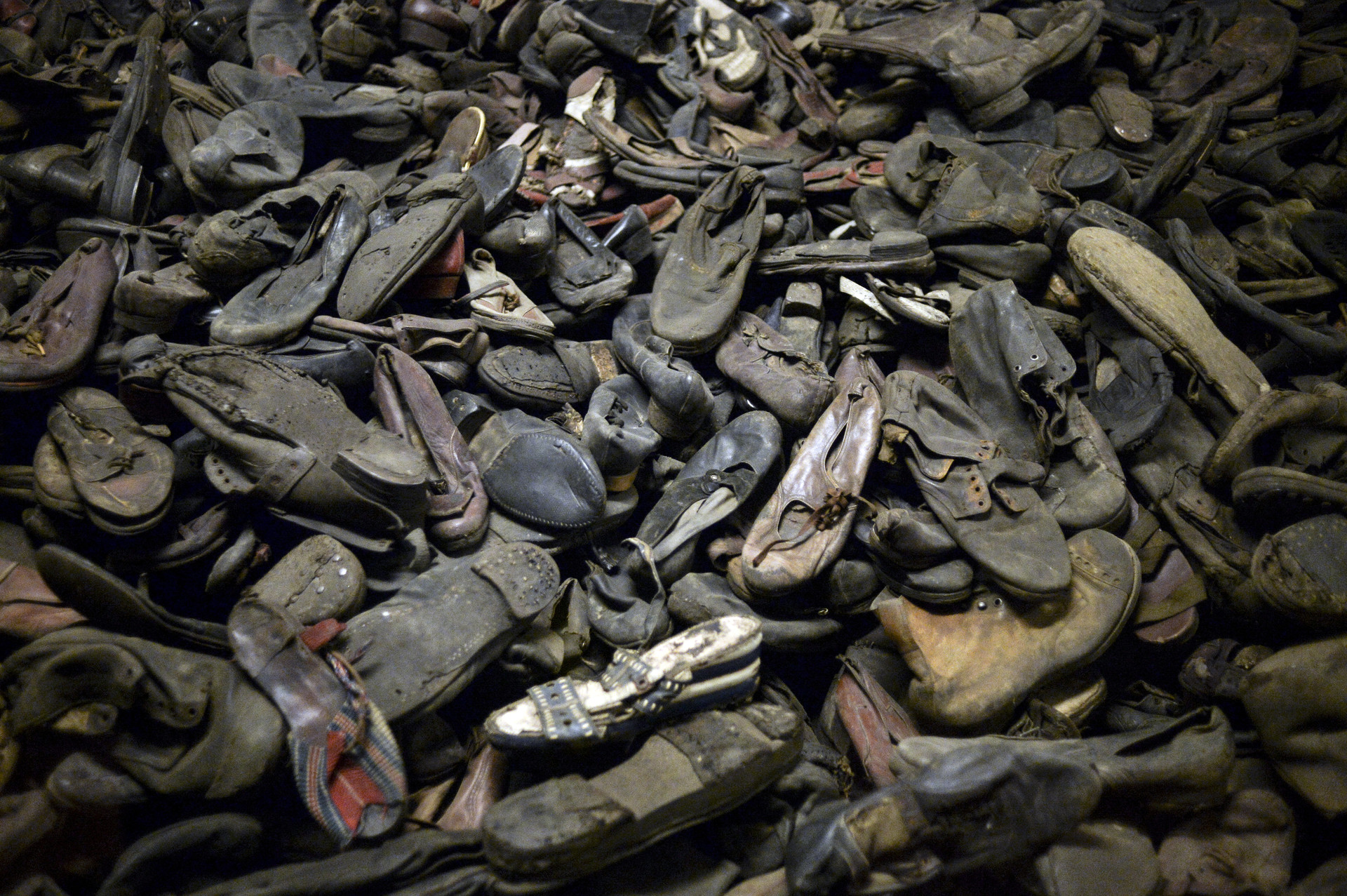 Zapatos de los prisioneros del campo de concentración