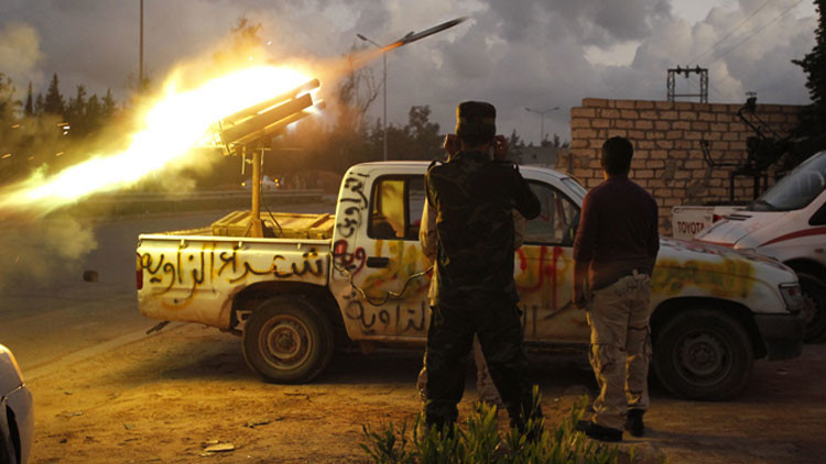 Combatientes de la ciudad de Zauiya, noroeste de Libia