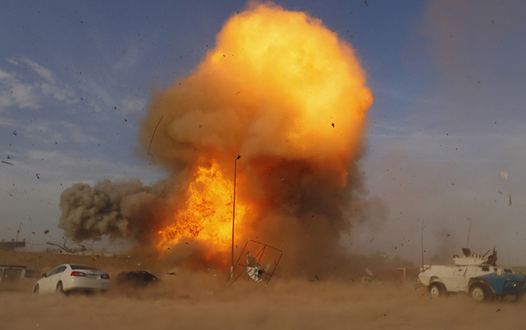 Un coche bomba explota en Bagdad, Irak.