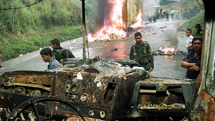 Colombia: Juan Manuel Santos y las FARC anuncian el alto al fuego definitivo