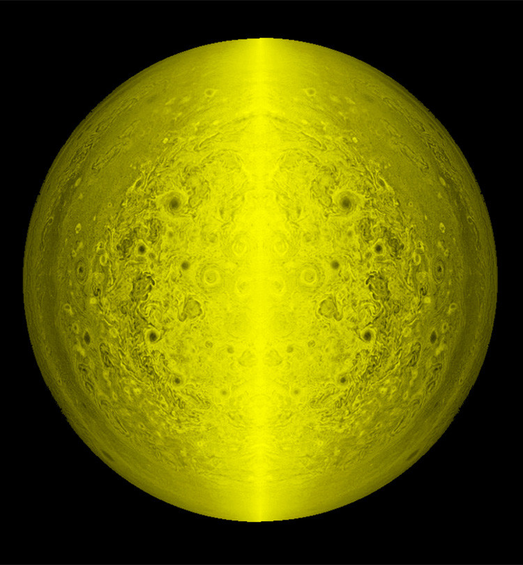 La 'sonrisa de Júpiter' creada por el científico amateur Randy Ahn.