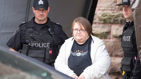 "Era muy buena gente": enfermera, acusada de asesinar a 8 pacientes en Canadá