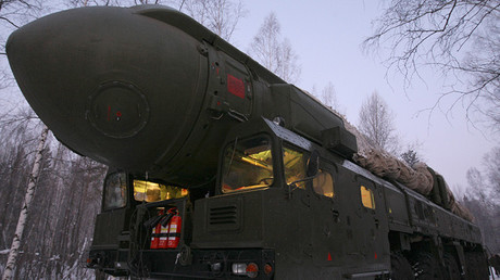 Sistema de misiles Topol en un polígono de la región de Novosibirsk