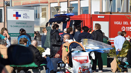 Un fuerte terremoto de magnitud 6,6 sacude el centro de Italia (VIDEO)