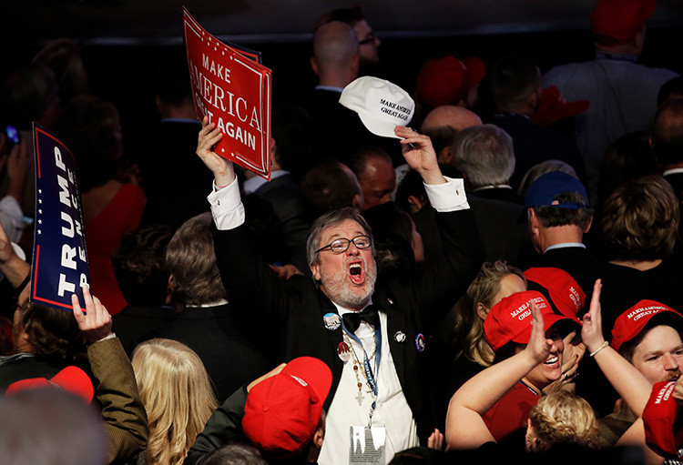 Partidarios de Donald Trump celebran su victoria electoral, Nueva York, EE.UU., 8 de noviembre de 2016