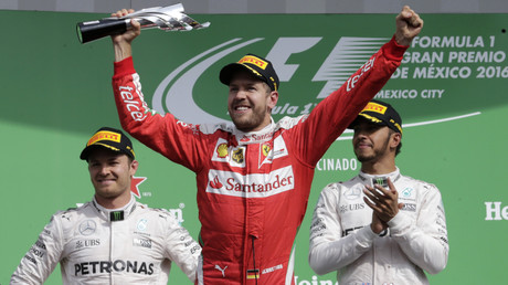 Sebastian Vettel en el podio del Gran Premio de México, el 30 de octubre de 2016.