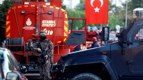 Reportan una potente explosión en un edificio administrativo en el sudeste de Turquía
