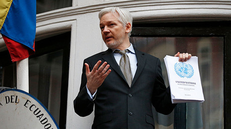 "Qué pena que Suecia se demoró más de mil días en interrogar a Assange"