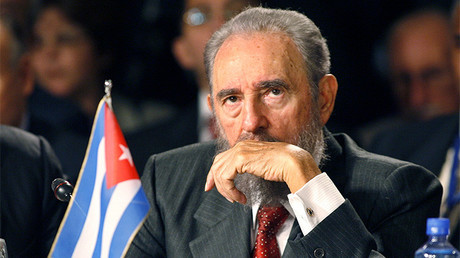 El expresidente de Cuba, Fidel Castro, en una cumbre del Mercosur, Córdoba, Argentina, 21 de julio de 2006