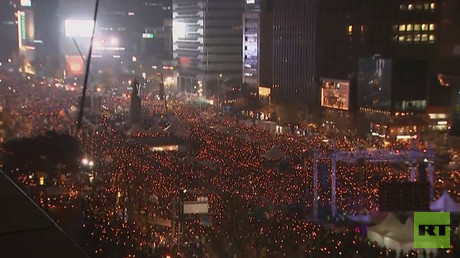 Decenas de miles de surcoreanos exigen en la calle la dimisión de su presidenta