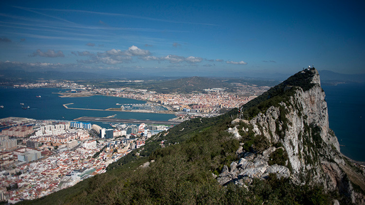La UE da a España poder de veto sobre el futuro de Gibraltar tras el 'Brexit'