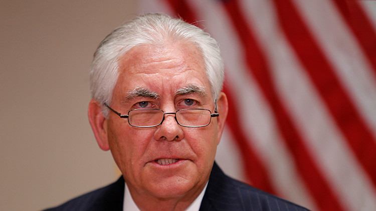 Tillerson: "EE.UU. no espera una respuesta de Rusia por el ataque contra Siria"