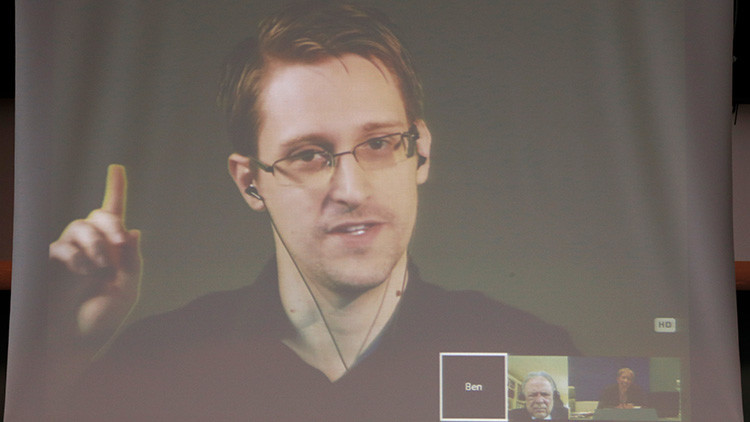 Snowden: EE.UU. bombardea los túneles en Afganistán, construidos con su propio dinero