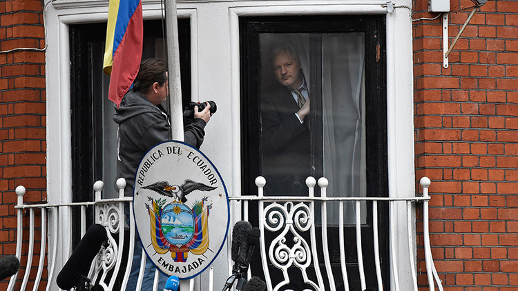 Assange, sobre los 7 años retenido: "Ni perdono ni olvido"