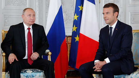 El presidente de Rusia, Vladímir Putin, y su homólogo francés, Emmanuel Macron. El 29 de mayo de 2017.