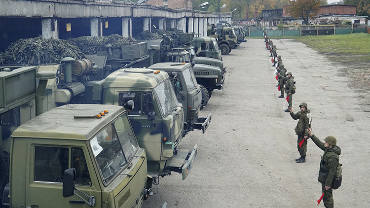 Rusia: Más de 30 batallones están listos para entrar inmediatamente en combate en el oeste del país