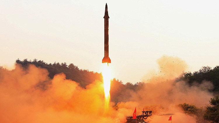 La CIA: Los misiles norcoreanos podrían alcanzar la parte continental de Estados Unidos